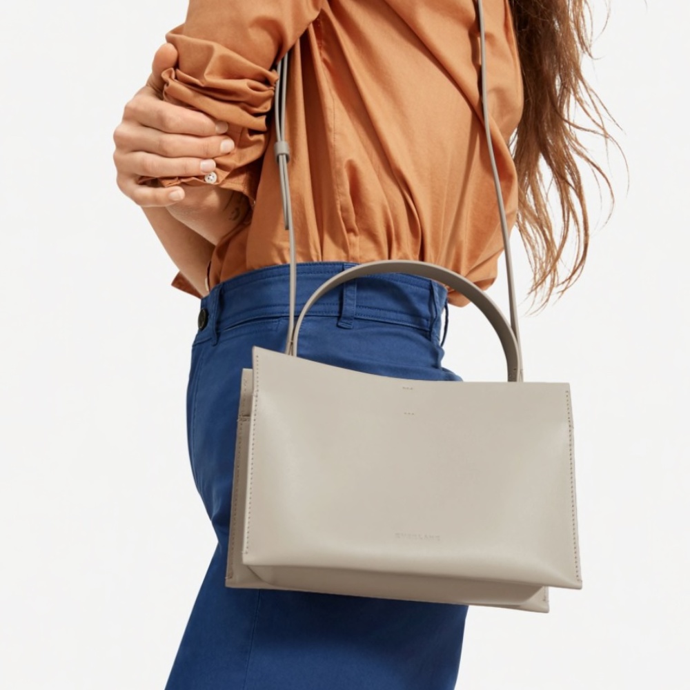 EVERLANE Women's Lunchbox Bag in Light Taupe